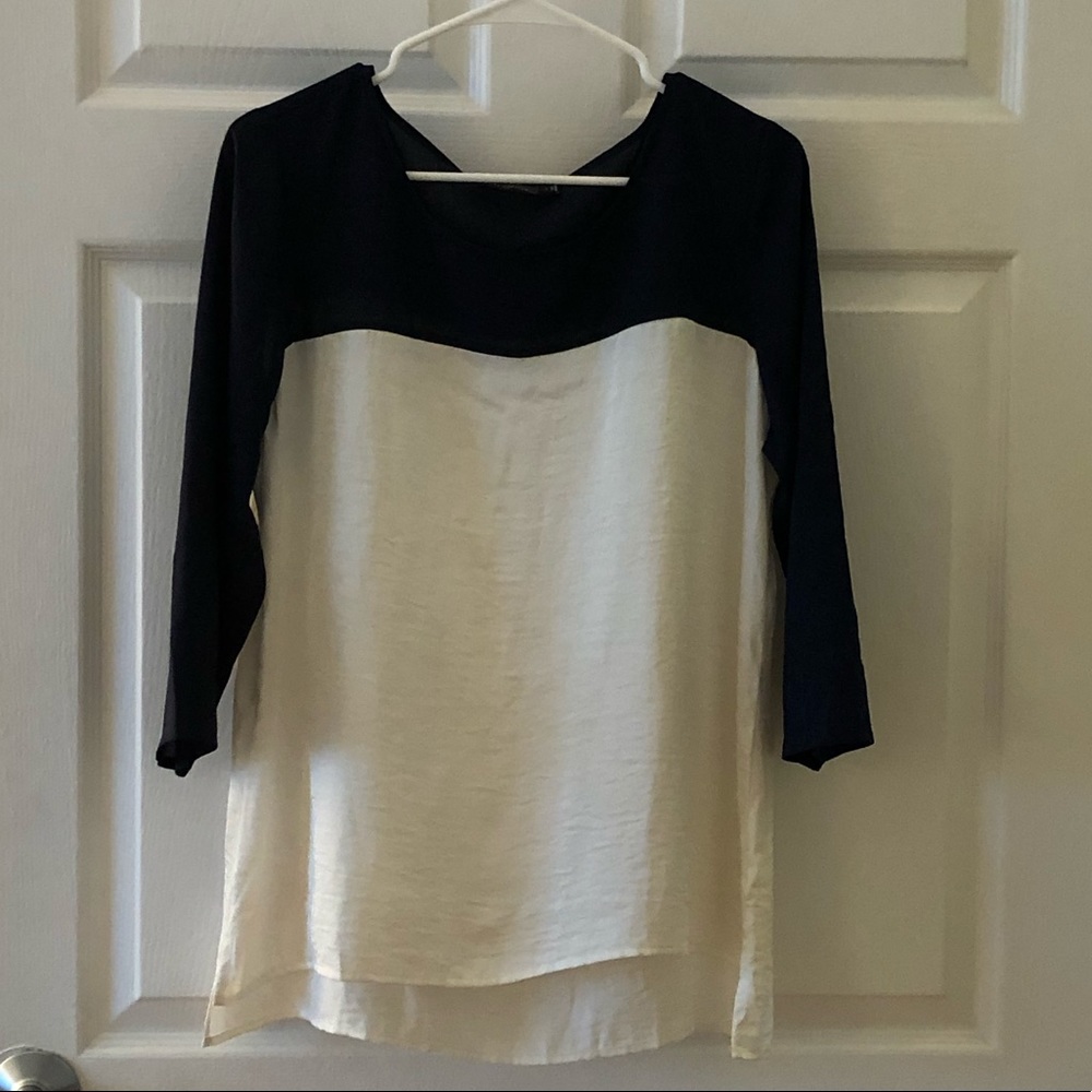 The Limited color-blocked quarter sleeve